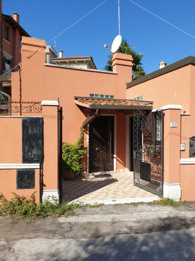 Cottage Al Mare Martina 威尼斯丽都 外观 照片